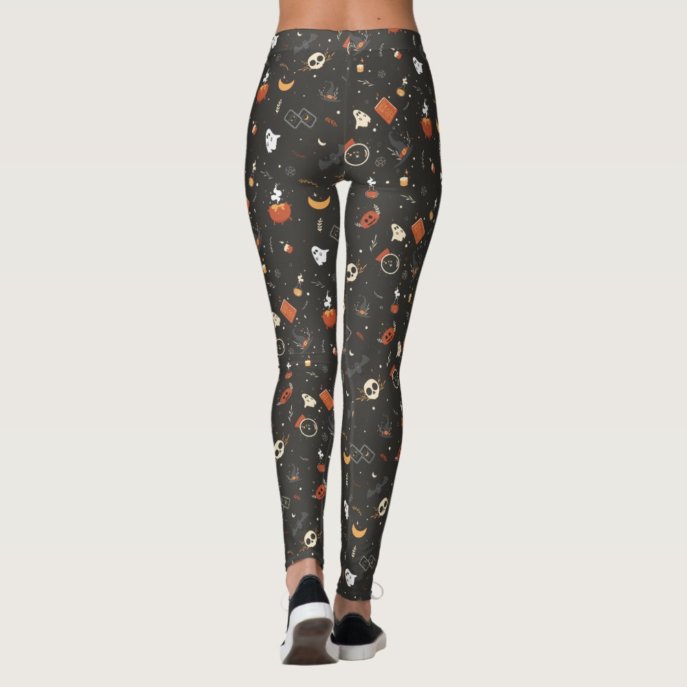 Cute Spooky Whimsical Halloween Pattern Background Leggings