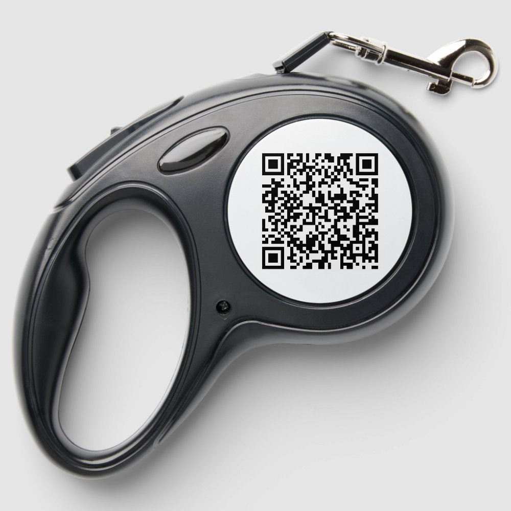 Retractable Leash Featuring Your Pet’s QR Info