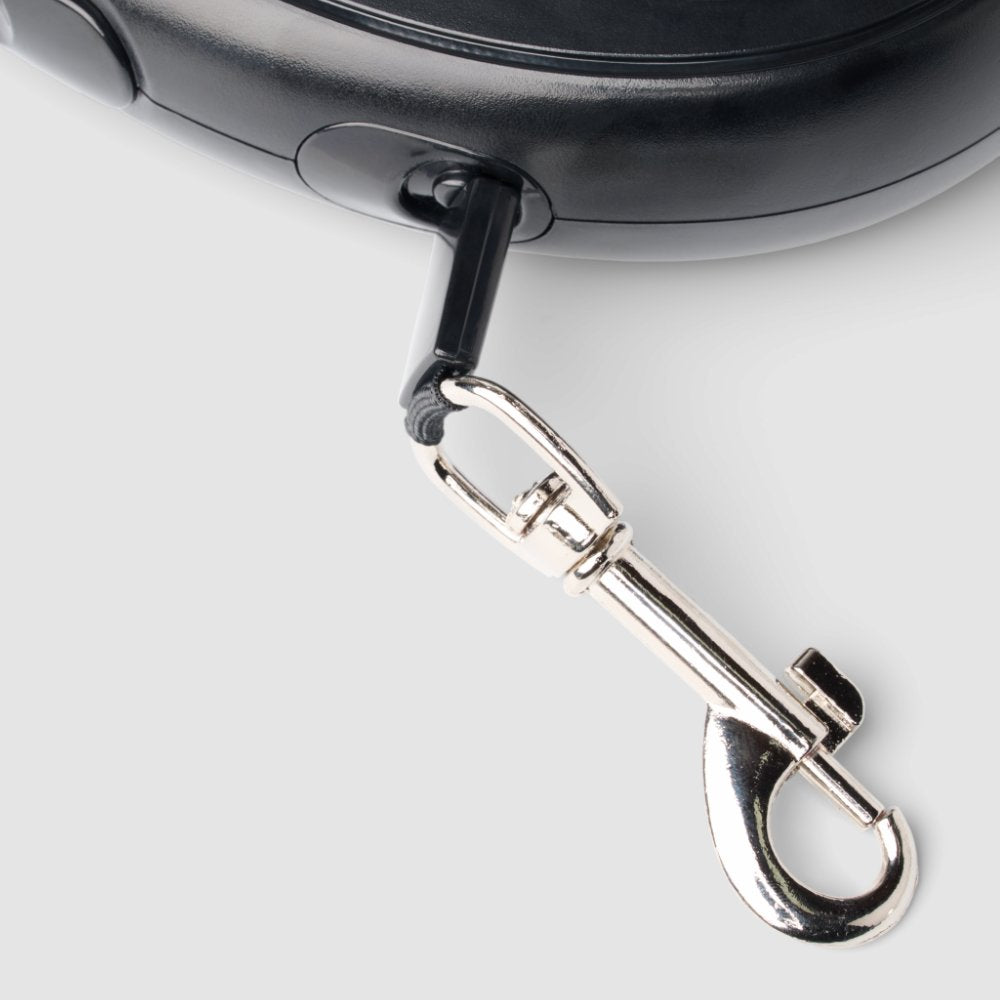 Retractable Leash Featuring Your Pet’s QR Info